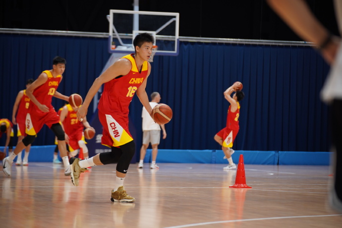 男篮亚预赛中国对战日本直播全场高清观看指南